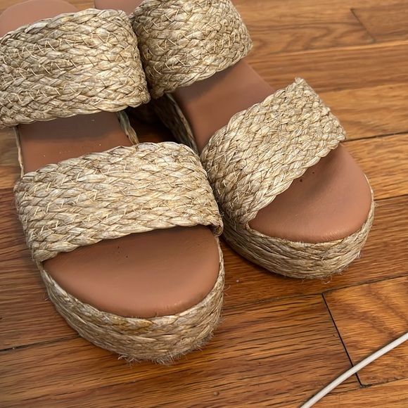 Beach by Matisse Platform Raffia Sandal - Picture 7 of 8